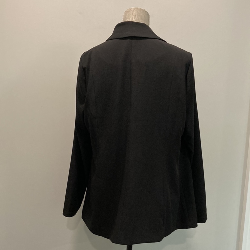 TORRID Studio Crepe Classic Shawl Collar Blazer Size M/L - Picture 7 of 15